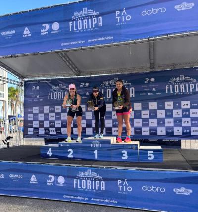 LS: Sandra Carvalho foi prata em sua categoria na Maratona Internacional de Floripa